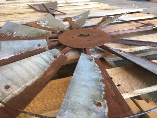 30 Inch Rustic Full Windmill Head WITH Small Rustic Tail