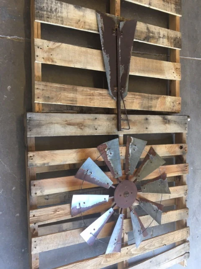 30 Inch Rustic Full Windmill Head WITH Small Rustic Tail